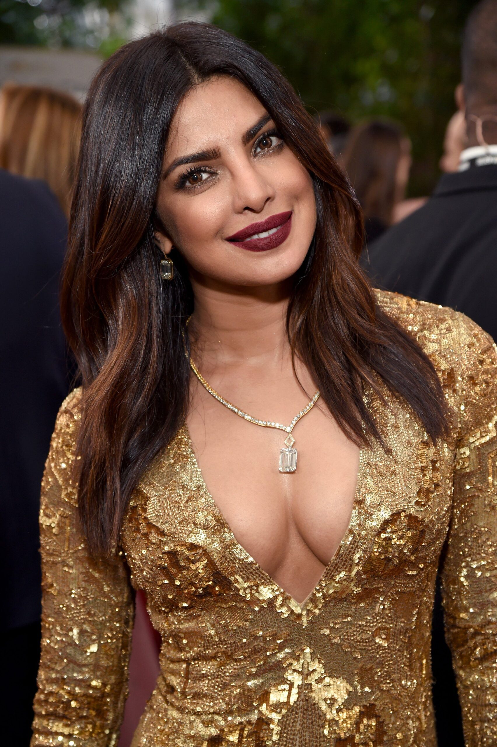 Priyanka Chopra की बॉडी शेमिंग वाले बयान पर खुलकर बोले एक्स स्टाइलिस्ट, सफाई में कही यह बात