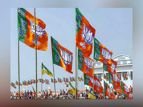 UP Politics: निकाय चुनाव से पहले बनेगी UP BJP की नई टीम