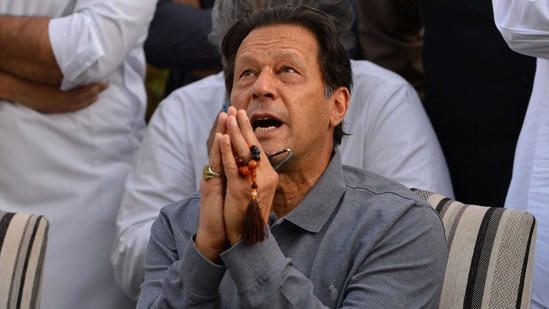 Imran Khan की बढ़ती मुश्किलें, अब ‘हत्या की कोशिश’ का मामला दर्ज;