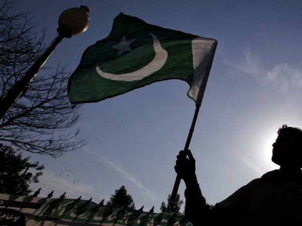 Pakistan का लाहौर बना अपराधियों के लिए सुरक्षित पनाहगाह, रिपोर्ट में चौंकाने वाले खुलासे