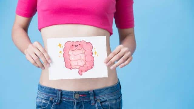 Health Tips: पेट में दर्द है कब्ज जैसे रोगों की जड़, रसोई में मौजूद ये 5 चीजें आपके आंत के लिए हैं वरदान
