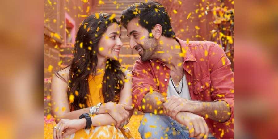 Alia Bhatt Ranbir Kapoor के घर आई नन्ही परी ! शादी के 7 महीने बाद मां बनीं आलिया