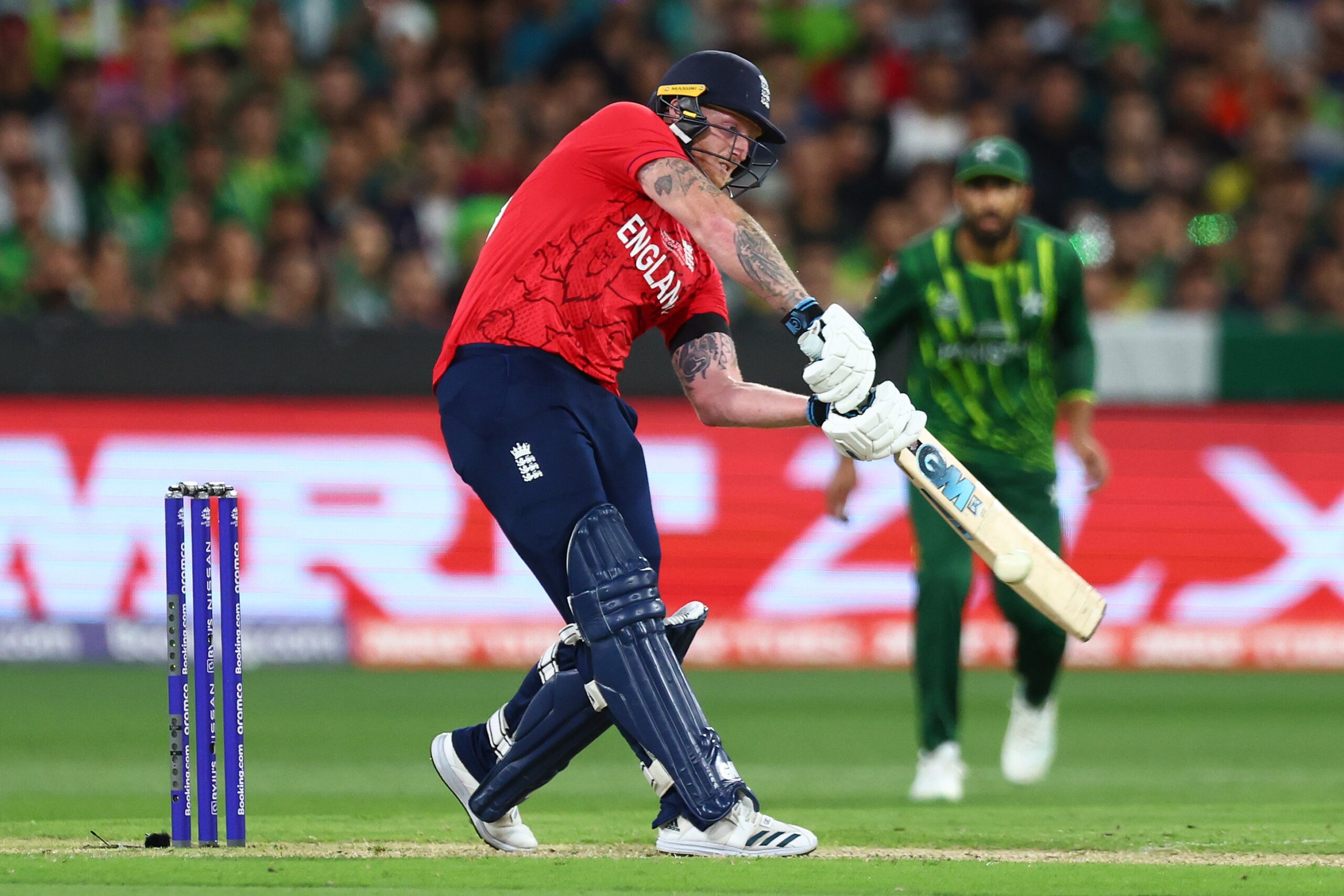 ICC T20 World Cup 2022 के फाइनल में पाकिस्तान पस्त, इंग्लैंड ने पांच विकेट से दी मात, दूसरी बार वर्ल्ड चैंपियन बने अंग्रेज