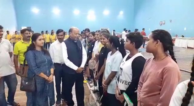 Deeksha Women Welfare Institute, तीन दिवसीय बैडमिंटन प्रतियोगिता की शुरुआत, देखें वीडियो