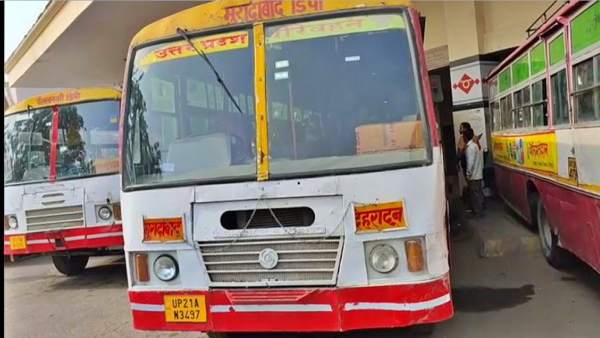 UP Buses in Religious Colour : बसों में बजेंगे भजन, भगवान के चित्रों का अंकन भी होगा