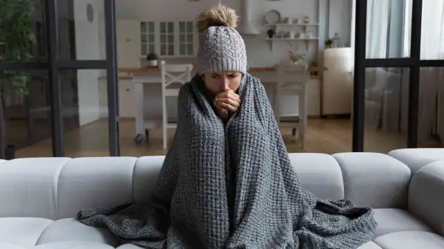 Winter Hacks : जिन लोगों को ज्यादा ठंड लगती है, वे शरीर को गरम रखने के लिए ये उपाय जरूर आजमाएं