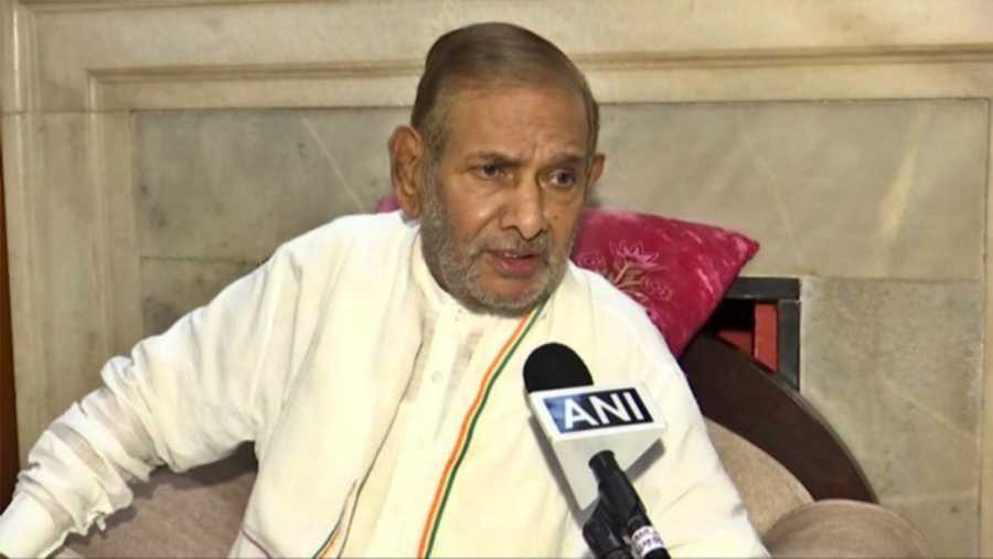 Sharad Yadav Death : लालू यादव की आंखें छलकीं, सिंगापुर के अस्पताल में कहा- शरद भाई ऐसे नहीं जाना था