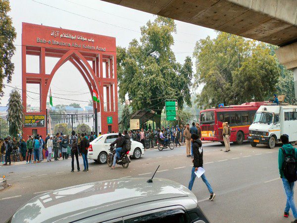 क्या Jamia BBC Documentary के कारण ‘घिरी’ ? SFI फिल्म की स्क्रीनिंग पर अड़ी, Riot Control फोर्स बुलाई गई