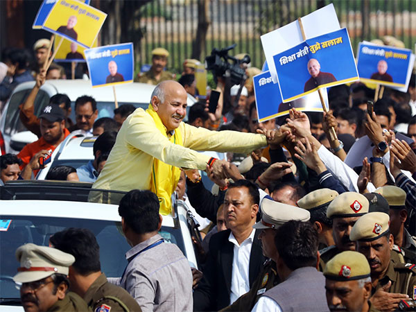 Manish Sisodia CBI: गिरफ्तारी से भड़की AAP, आज देशव्यापी प्रदर्शन, दिल्ली पुलिस की हिरासत में 36 आप नेता