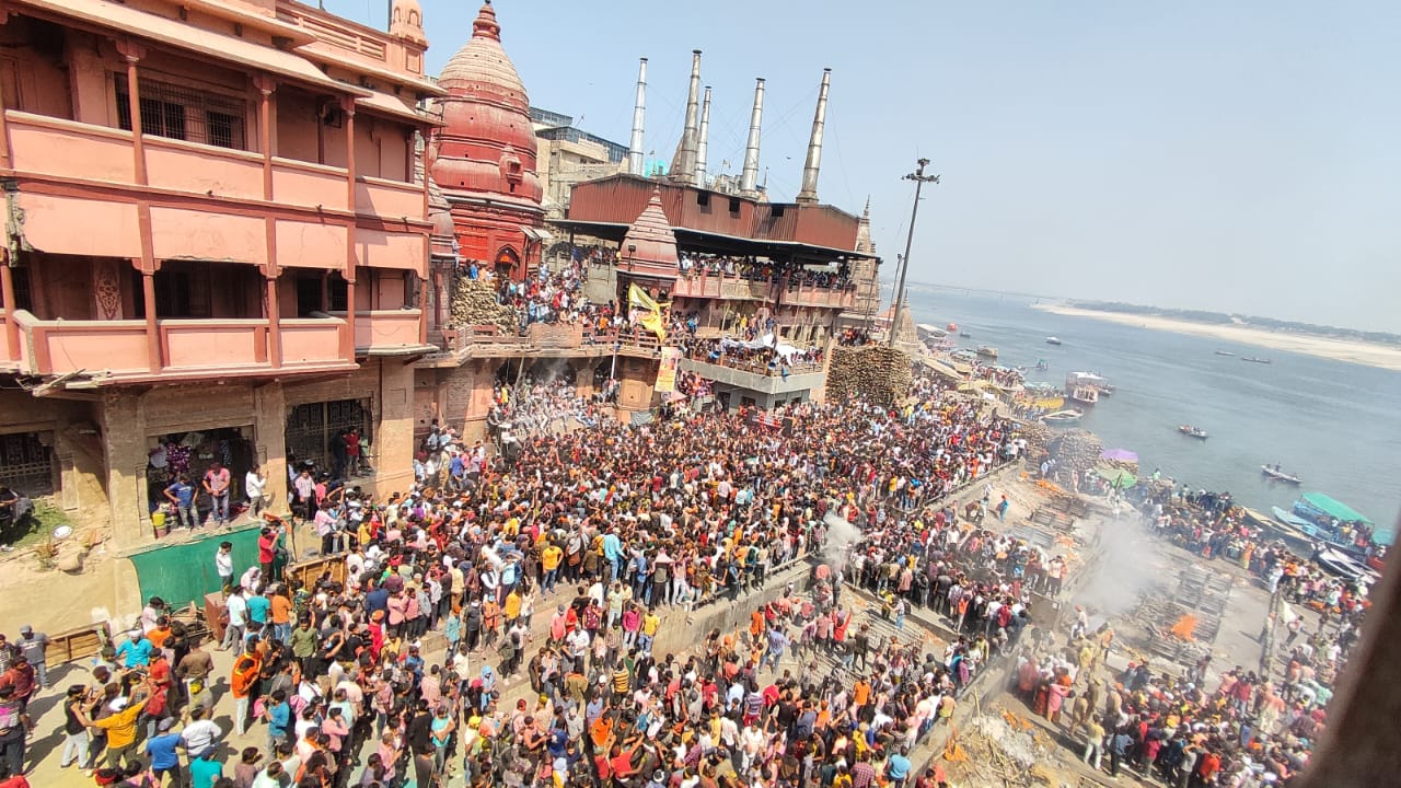 Manikarnika Masan Holi