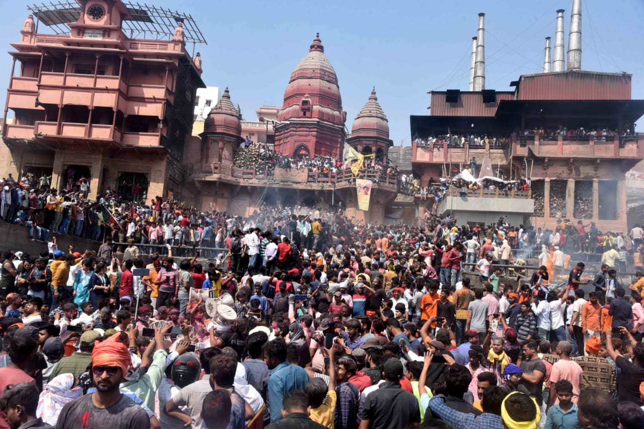 Manikarnika Masan Holi