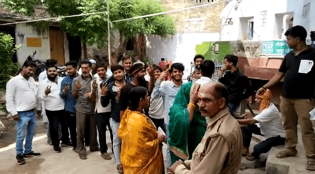 Nagar nigam Election, वाराणसी में 3 बजे तक 32.06 प्रतिशत, गंगापुर में 65.07 फीसदी मतदान