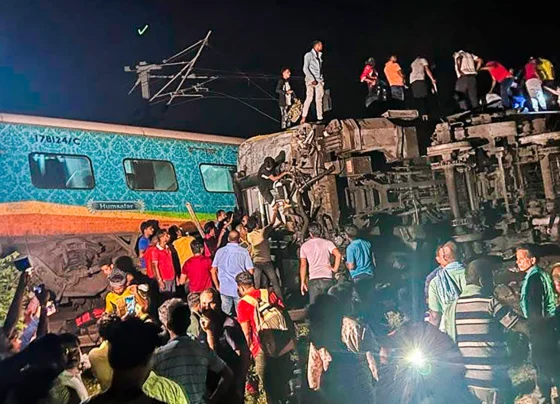 odisha train derailed