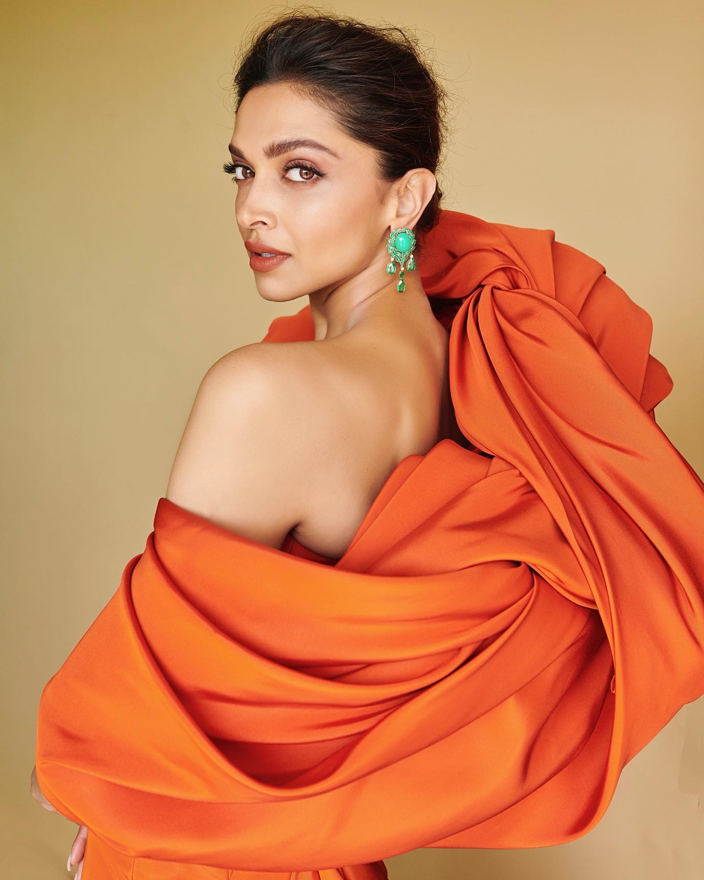 Ranveer-Deepika Kiss: जब सुध बुध खो बैठे थे रणवीर-दीपिका, पत्थर फेंकने पर भी नहीं रुका था कपल