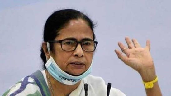 लोकप्रिय तो शाहरुख भी हैं, गांगुली की वकालत करने पर भाजपा का Mamata पर तंज