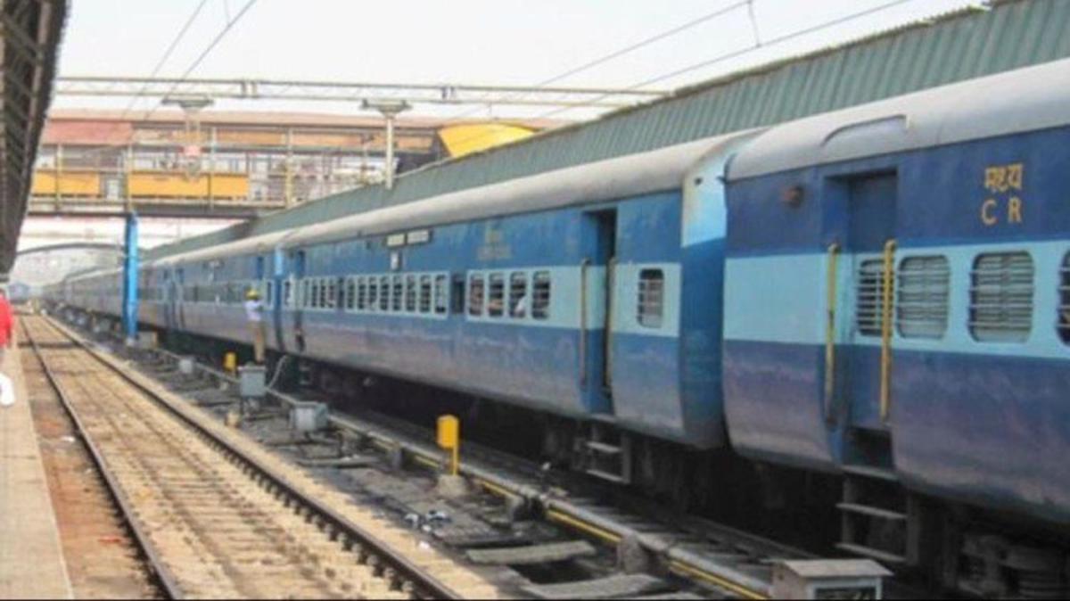 holi special train